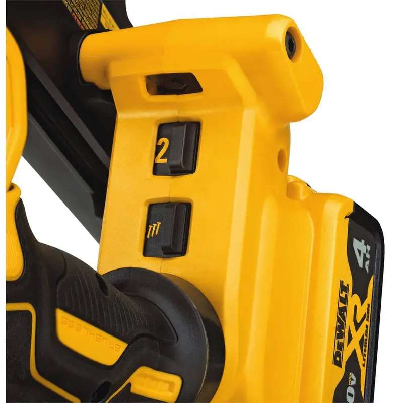 DEWALT 20V MAX XR 2-biegowa bezszczotkowa gwoździarka ramowa do gwoździ w taśmach plastikowych o szerokości 21 cali (tylko narzędzie) DCN21PLB