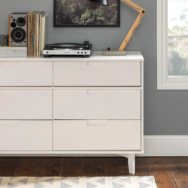 Komoda z drewna karmelowego w stylu mid-century modern z 6 szufladami – Eleganckie meble do sypialni w stylu skandynawskim