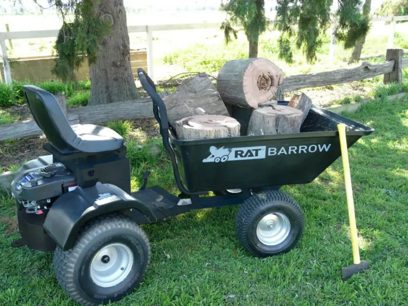 Solidny wózek transportowy z konstrukcją Rat Rod – rama ze stali malowanej proszkowo na czarno