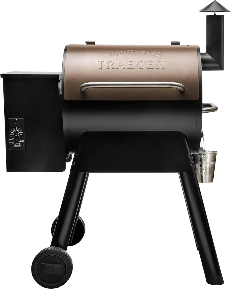 Grill i wędzarnia na pellet drzewny Traeger Pro 22, zapłon elektryczny, kompatybilny z WiFIRE™, wykończenie w kolorze brązowym