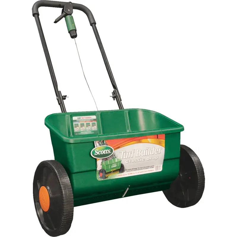 Rozsiewacz grawitacyjny Scotts Turf Builder Classic — precyzyjny rozsiewacz nawozu i nasion do trawników.
