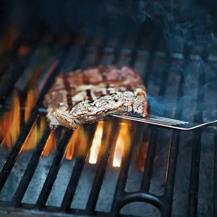 Grill na pellet opalany drewnem z grillem płomieniowym – powierzchnia do gotowania 700 stóp kwadratowych, hybrydowa wędzarnia i grill
