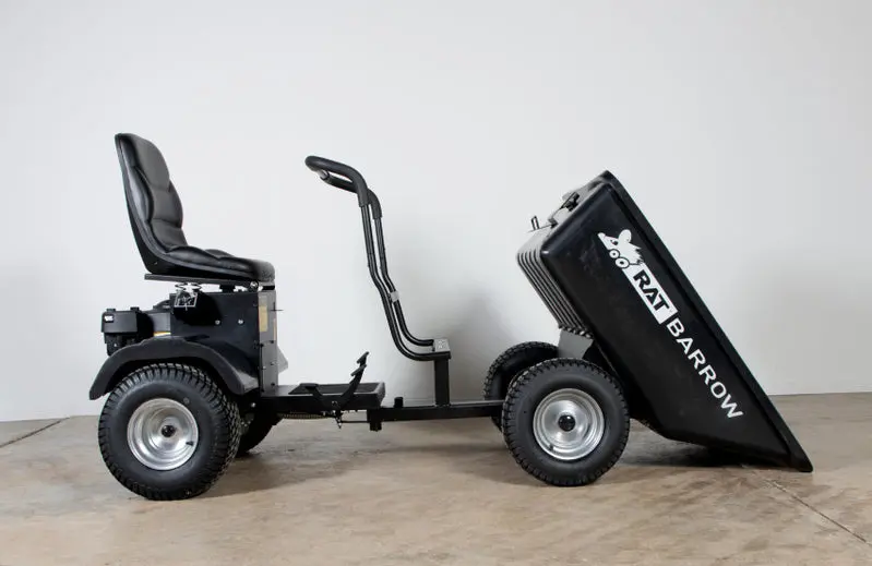 Solidny wózek transportowy z konstrukcją Rat Rod – rama ze stali malowanej proszkowo na czarno